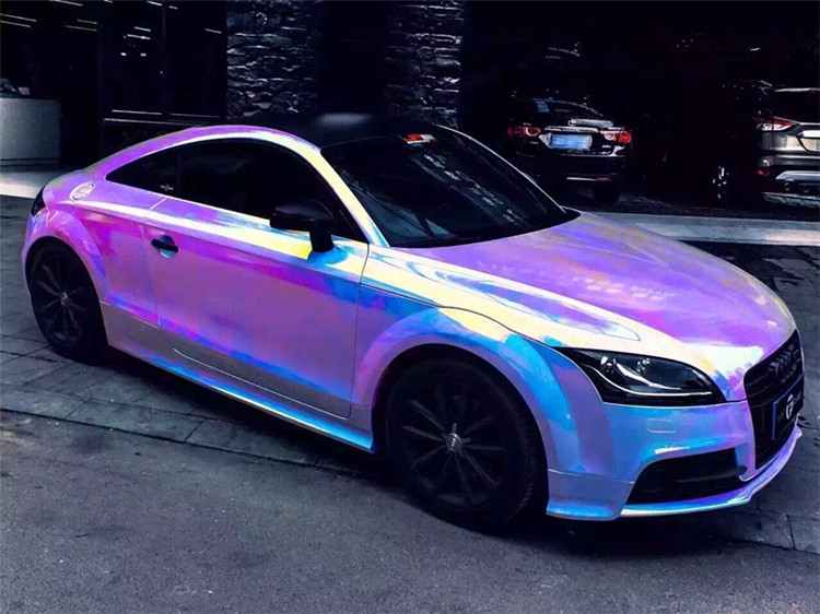 車身上的彩虹云 七彩鏡面電鍍改色膜，讓愛(ài)車脫胎換骨